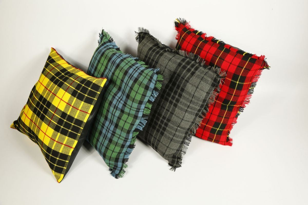 Cushion Choose your Tartan colors
